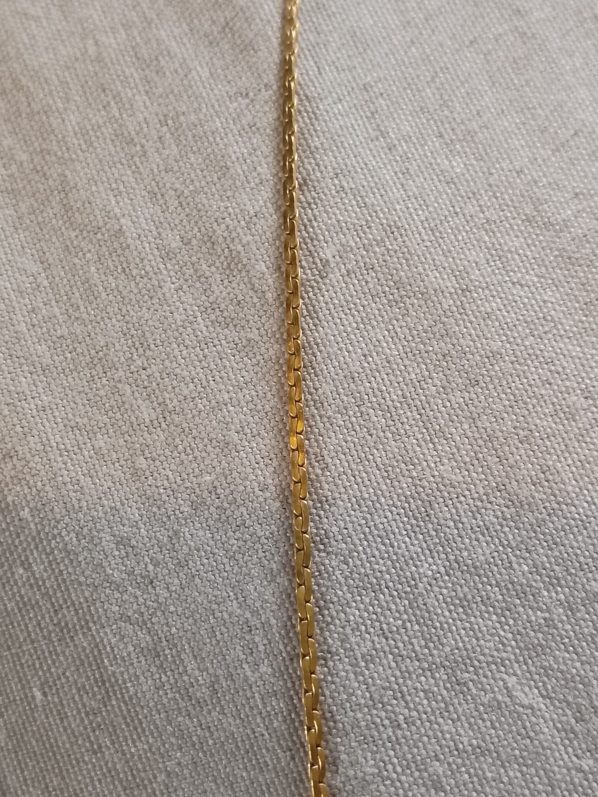 Vintage 17″ 1/20 14k Gold Filled Necklace.