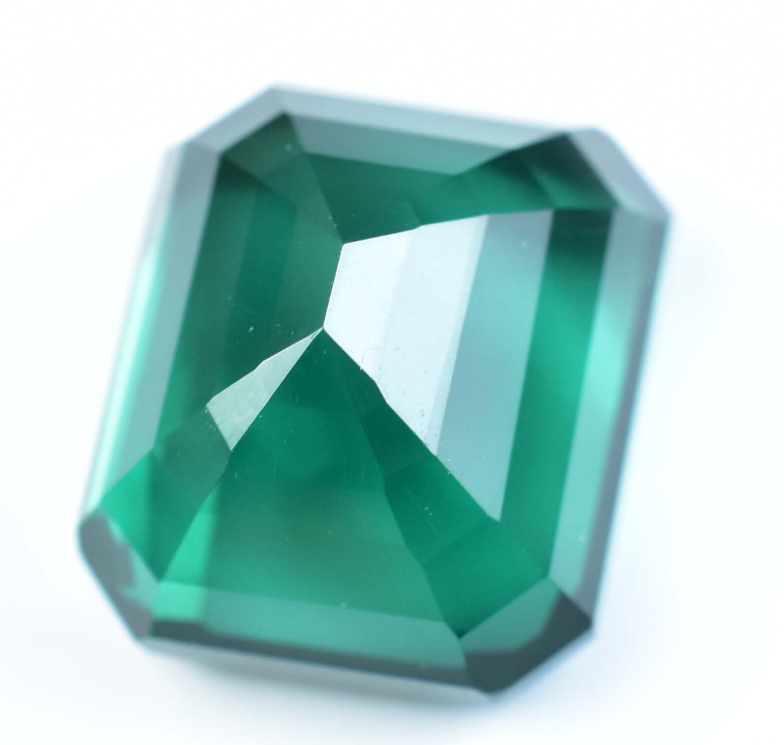 Natural Green Emerald 13.65 Ct Emerald Cut AGL Certified Stunning Loose Gemstone
