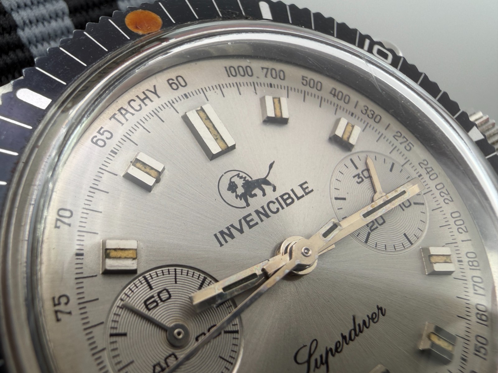 VTG INVENCIBLE 3850 SuperDiver Silver Chronograph Manual Wind Cal 7733 – 38 mm