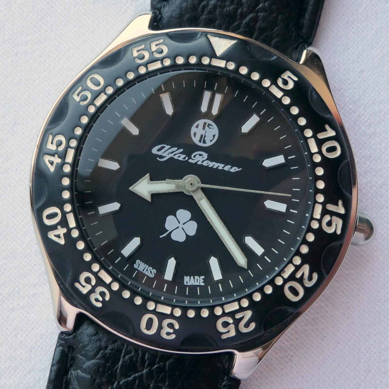 Alfa Romeo Quadrifoglio Classic Driver Pilot Sport Car Accessory Swiss Watch