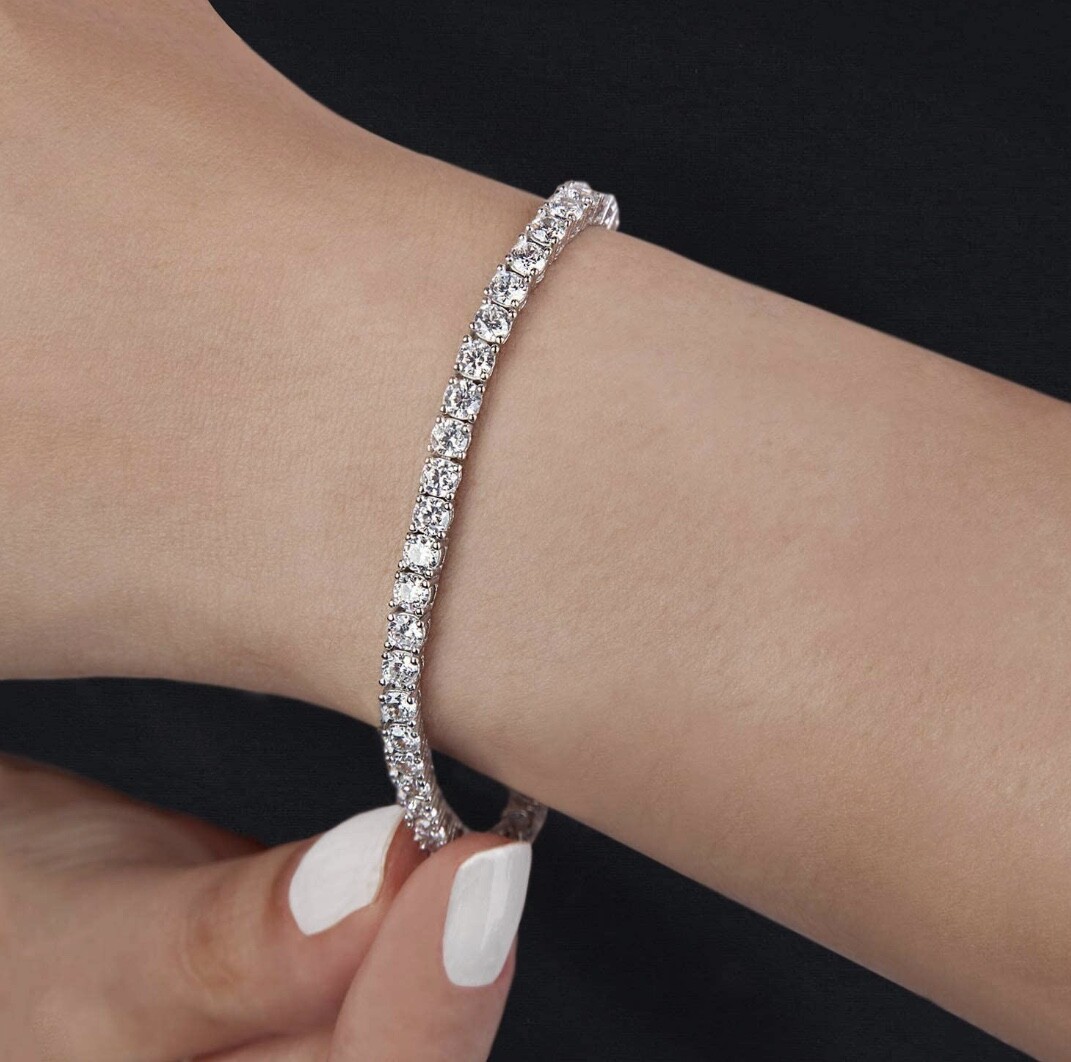 Women’s 18k White Gold Plated Tennis Bracelet Made With Swarovski Elements