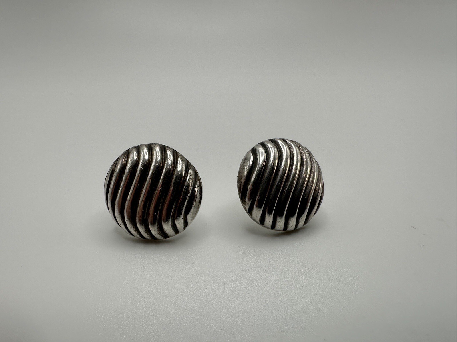 Vintage Sterling Silver Textured Stud Earrings 1.8cm JB12