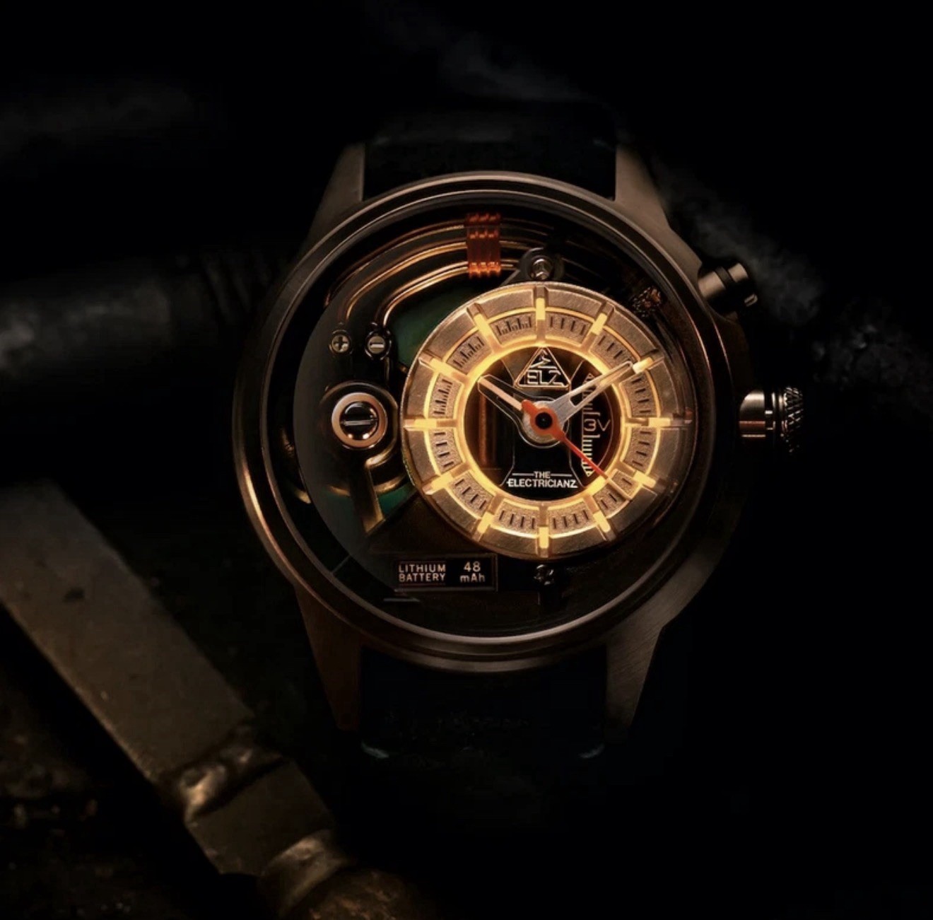 The ElectricianZ CaZino Quartz Leather Black Gold Light Grey Electric Watch
