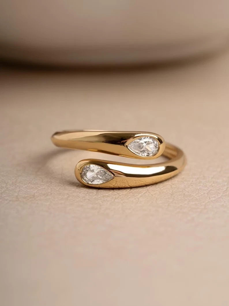 2Ct Pear Cut Simulated Diamond Women’s Pretty Bypass Ring 14K Yellow Gold Plated
