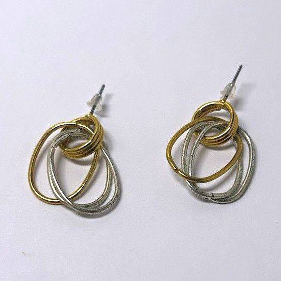 Two Tone Interlocking Circle Knot Stud Earrings Gold Silver Metal No Stone Lobe
