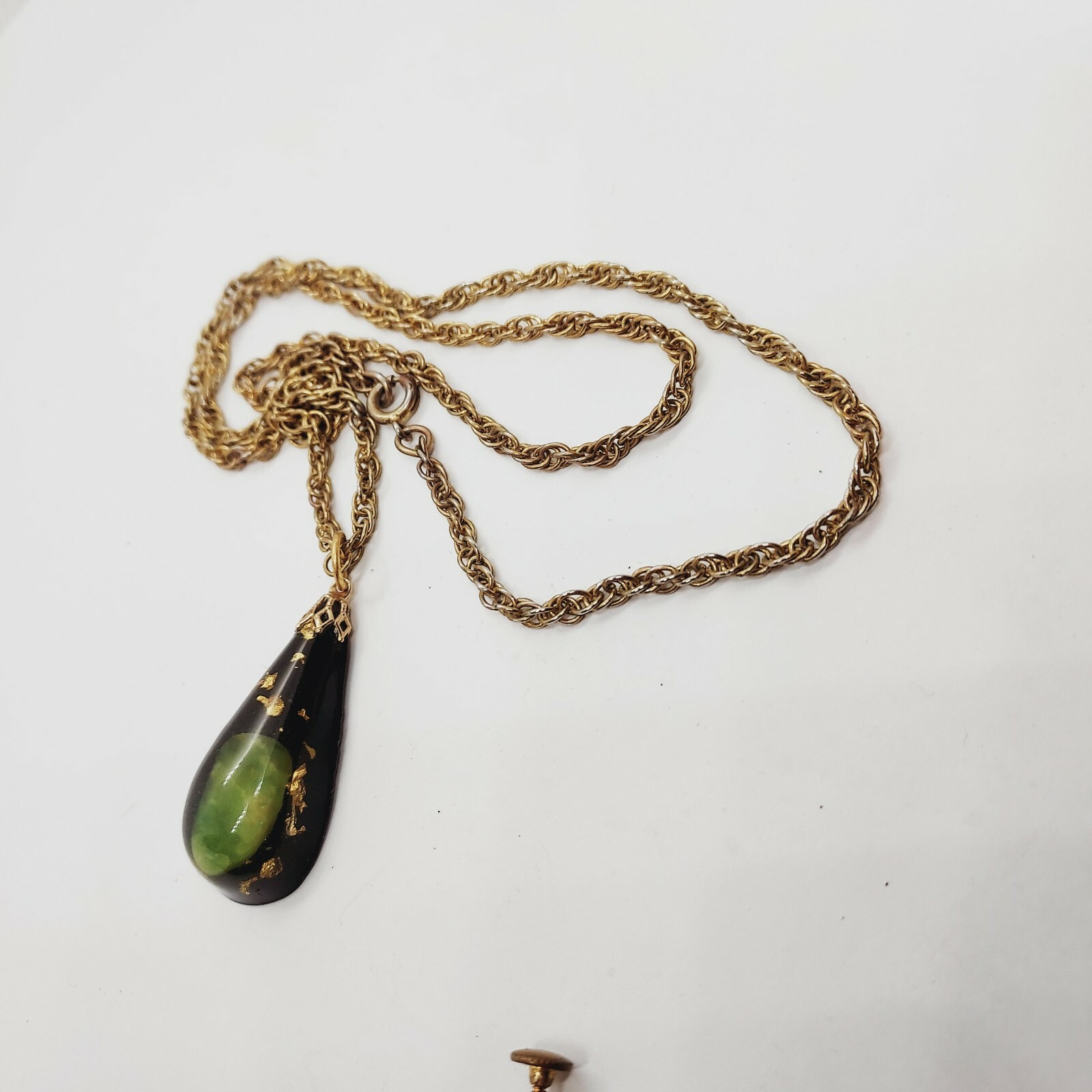 Vtg Necklace Earrings Set Lucite Gold Flake Plastic Resin Teardrops Mod Pendant