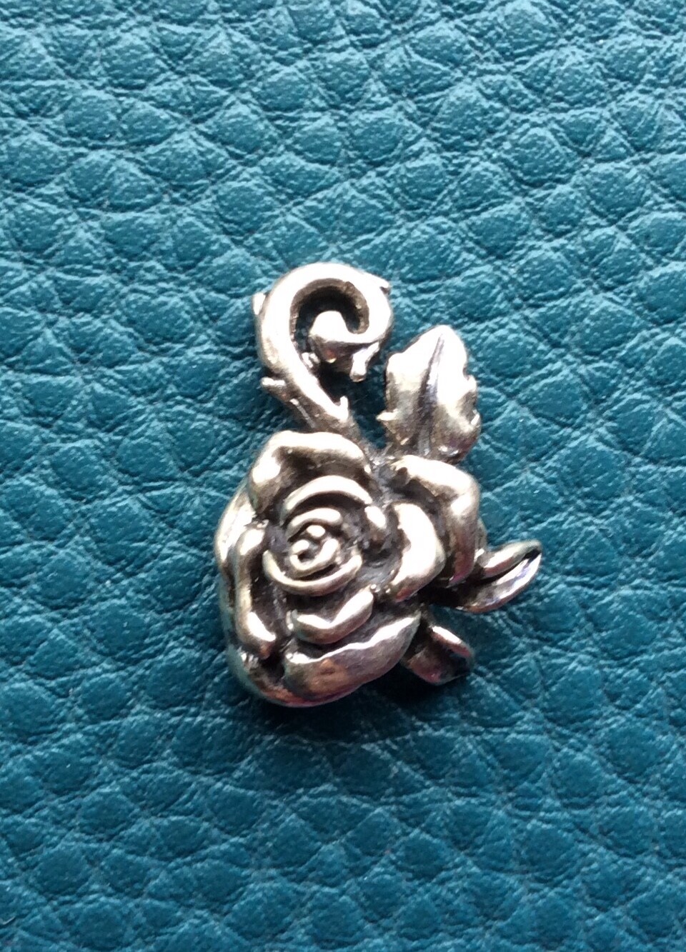 Kabana Sterling Silver .925 Rose Flower Oxidized Charm Pendant (3.29 grams)