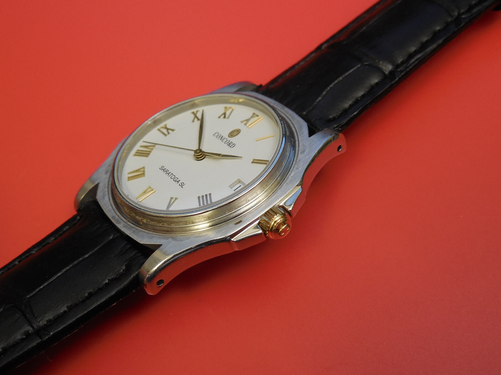 CONCORD SOLD STAINLESS STEEL 34MM SARATOGA DATE MEN’S WATCH MISSING BEZEL