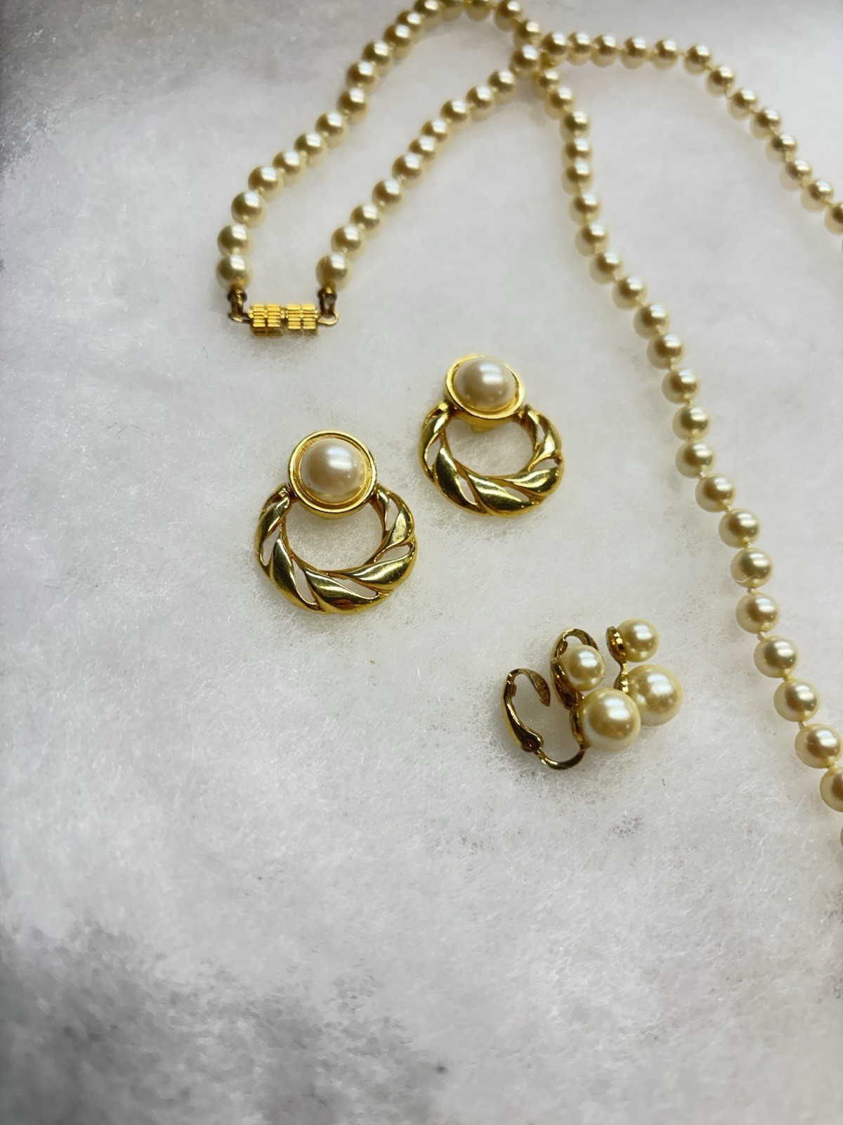 Faux Pearl Jewelry Lot W/ 1- Bar Pin Dangle, 2 Pr Earrings & Necklace. 1- AVON