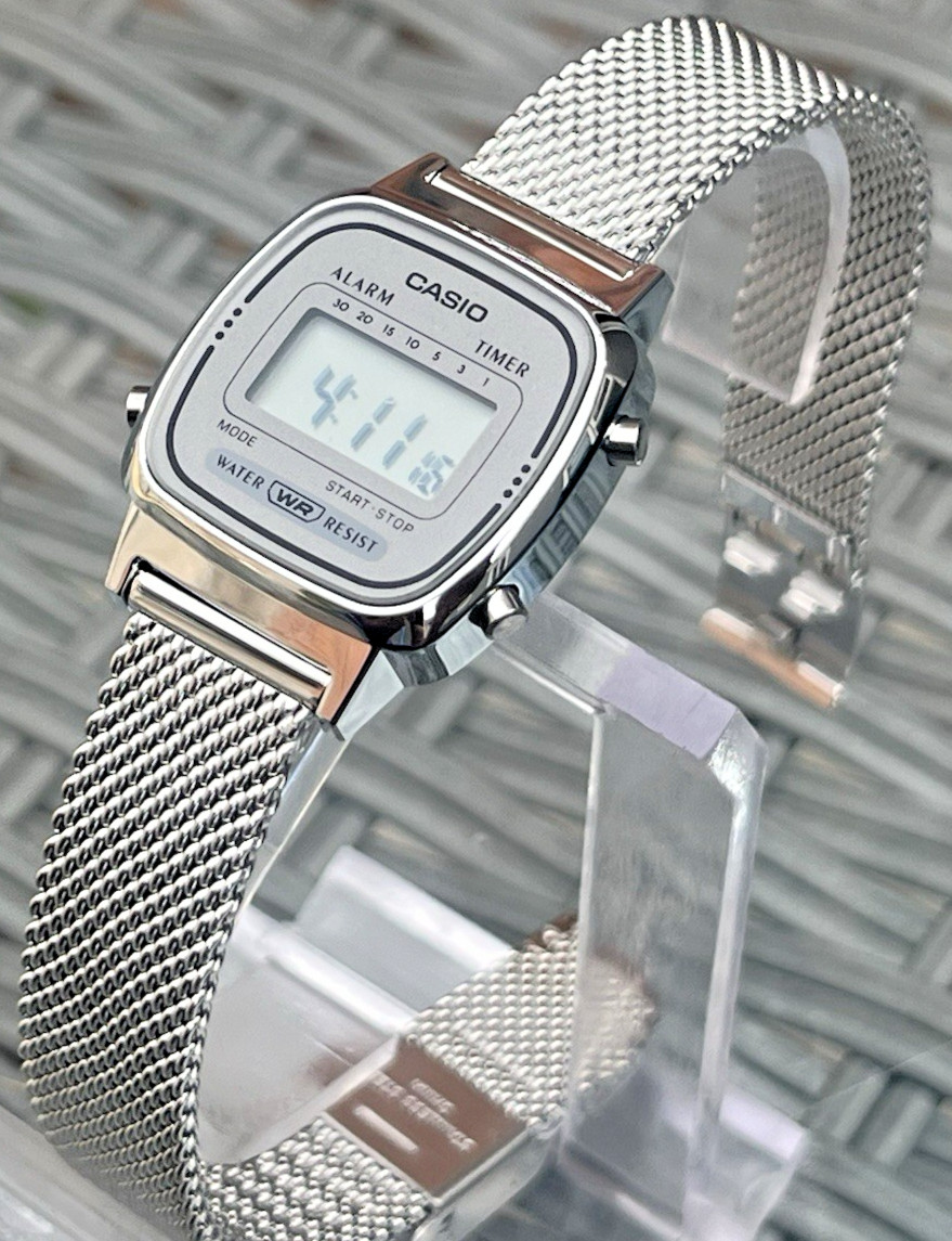 CASIO VINTAGE LA670WEM-7DF WOMENS SILVER MESH CHROME PLATED GREY DIAL WATCH NEW