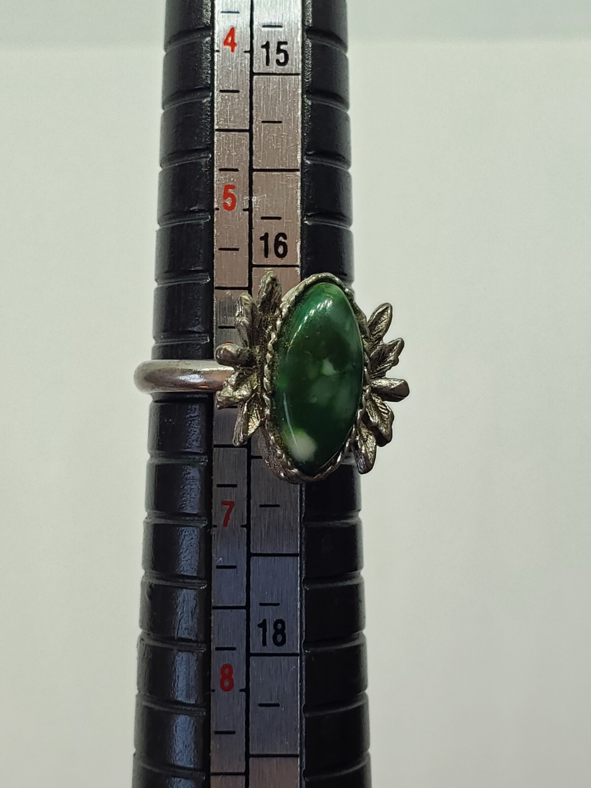 Vintage Southwestern Style Green Mottled Glass Leaf Adjustable Ring