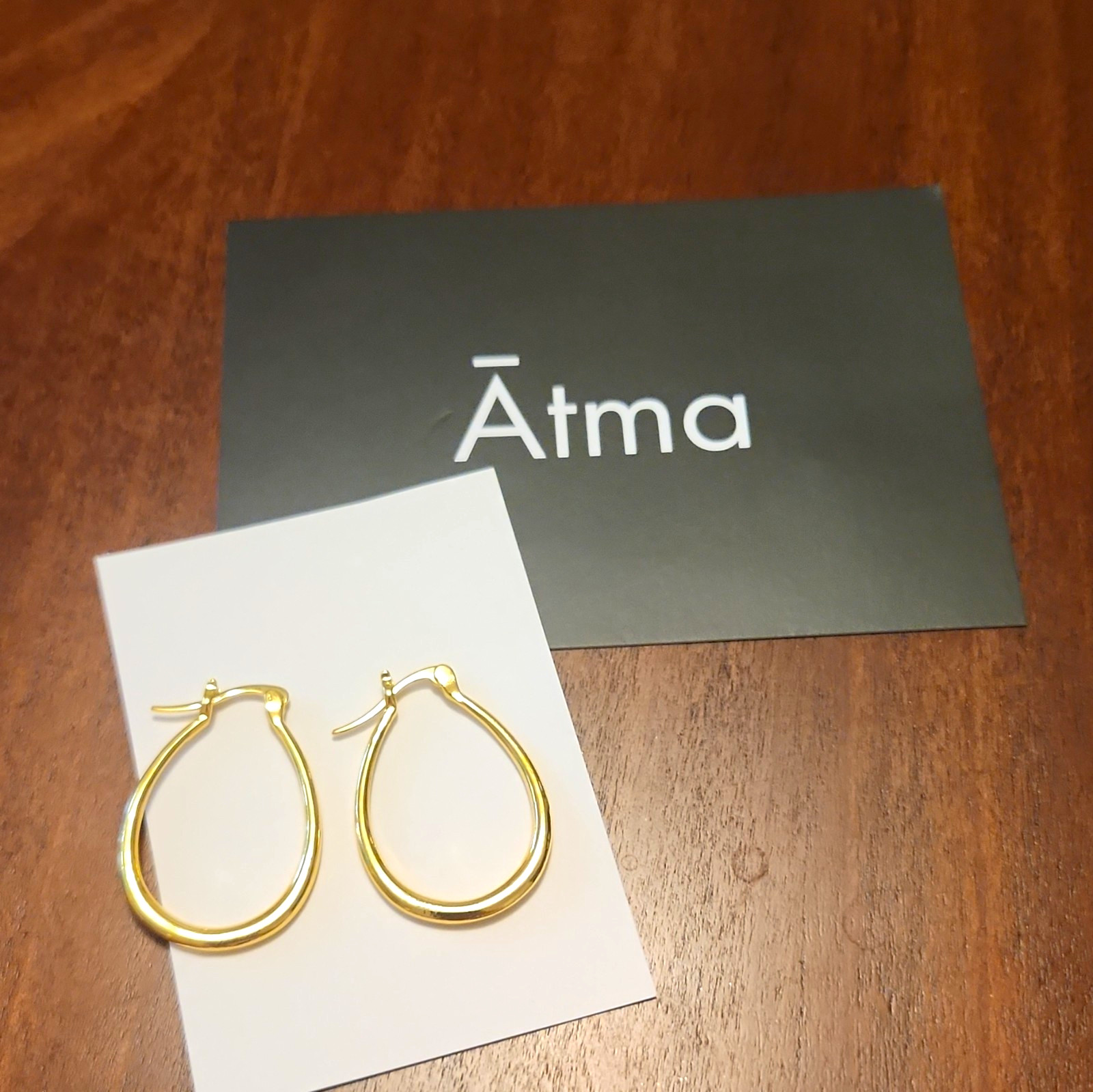 Atma Gold Tone Metal Oval Hoop Earrings Hinged Closure No Stone