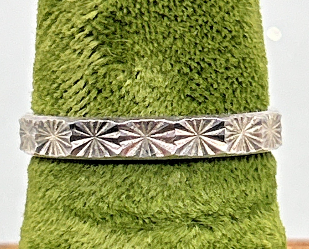 Milor Italy Sterling Silver Ring with Starburst pattern, no stone Sz 6.25