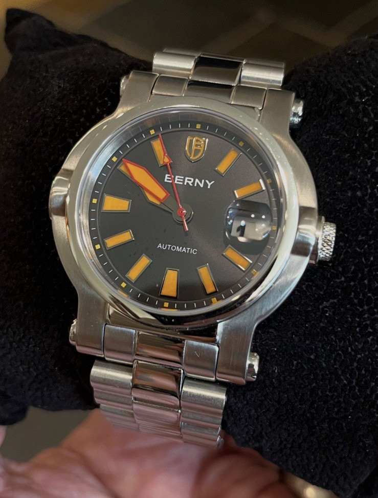 BERNY AM039M Automatic 40mm Black Dial SS Bracelet Date 10ATM Box Papers