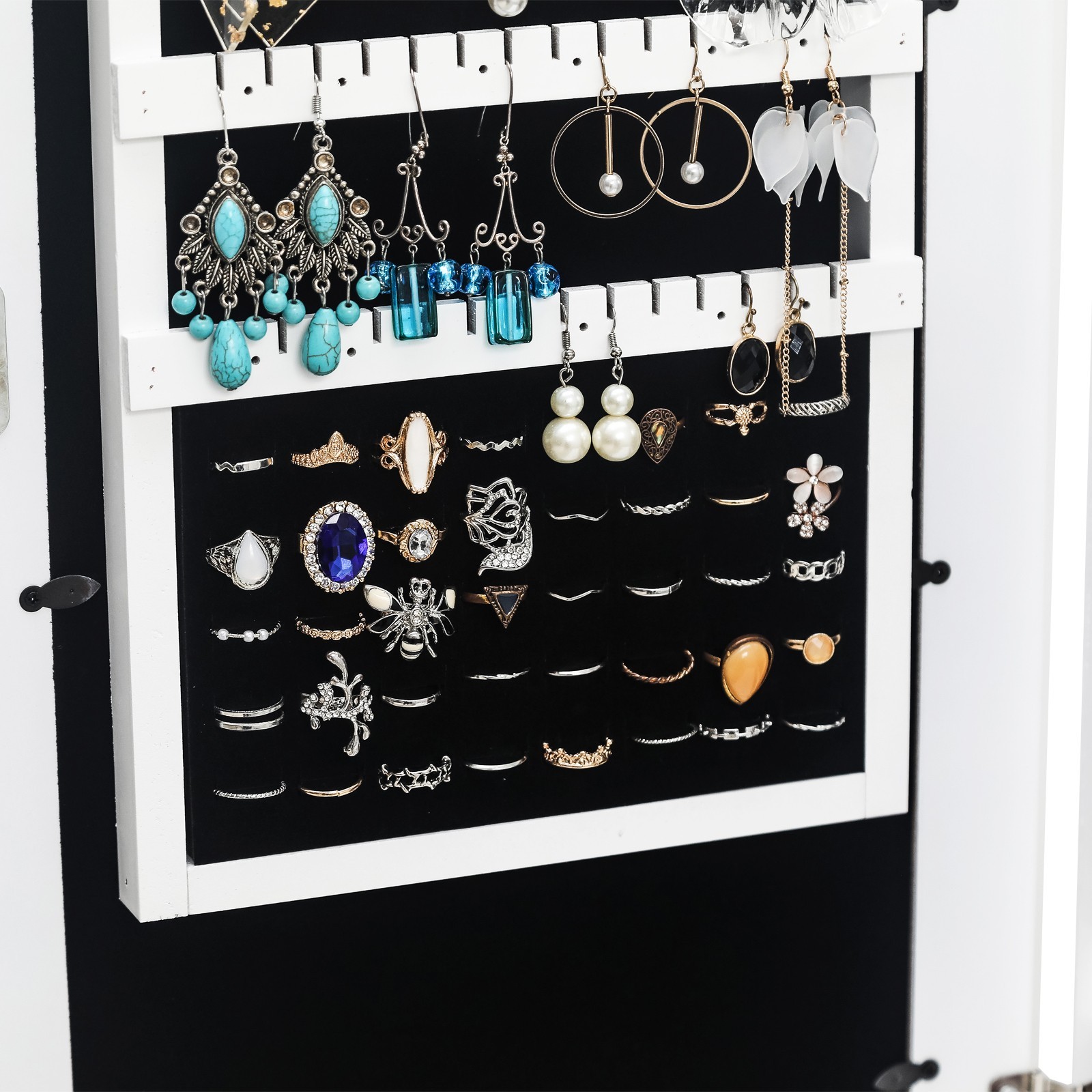 Simple PVC Wood Grain Coating Photo Storage Damp-proof Jewelry Mirror Cabinet