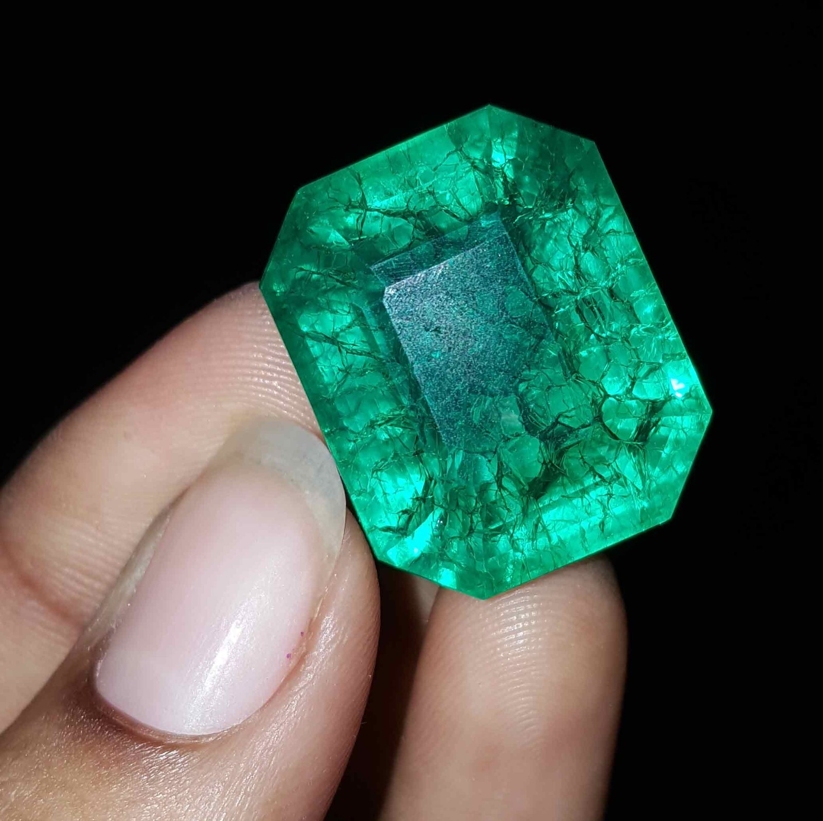 Natural Green Emerald 43.12 Ct Loose Gemstone Huge Size Certified Emerald Cut