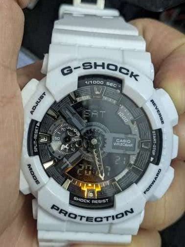 Casio G-Shock GA110 Analog Digital Sports White Resin Dual Display Watch W/Box