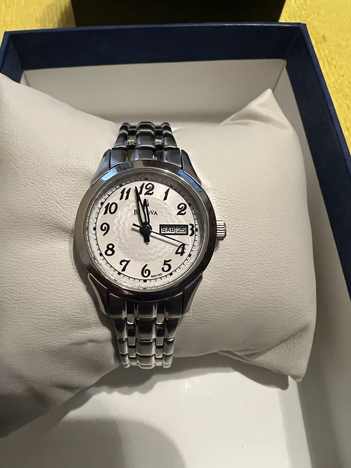 Bulova Women’s Quartz Watch 96N100 Day Date slightly used Japan Movement