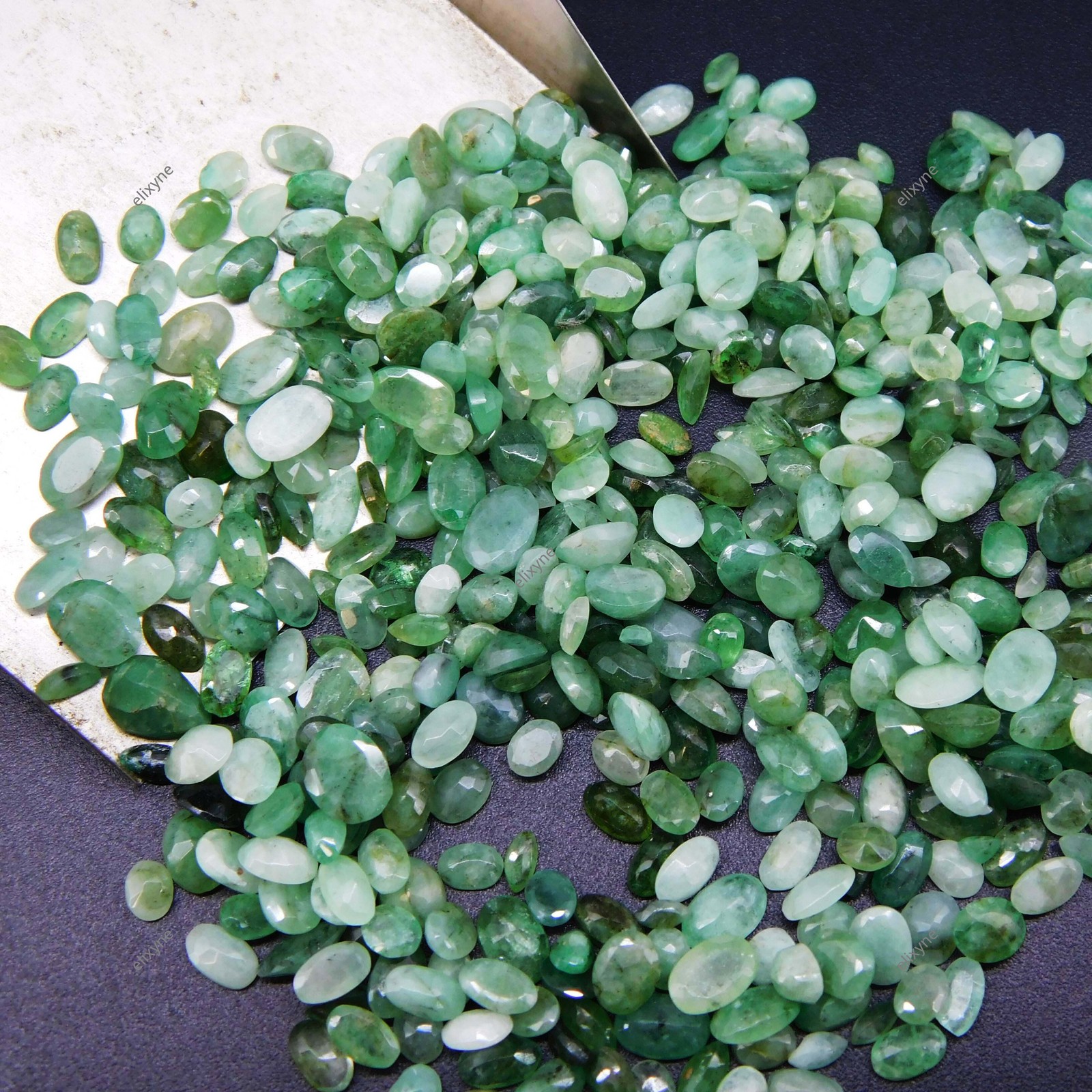 Lot of 126 Pcs 25 Cts Natural Green Emerald Oval Cut Certified Loose Gemstones