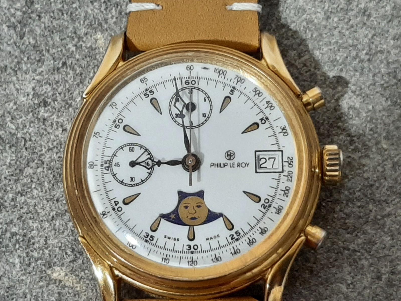 AUTOMATIC MOON PHASE CHRONOGRAPH 80s. Cal. VALJOUX 7758. ENAMEL DIAL