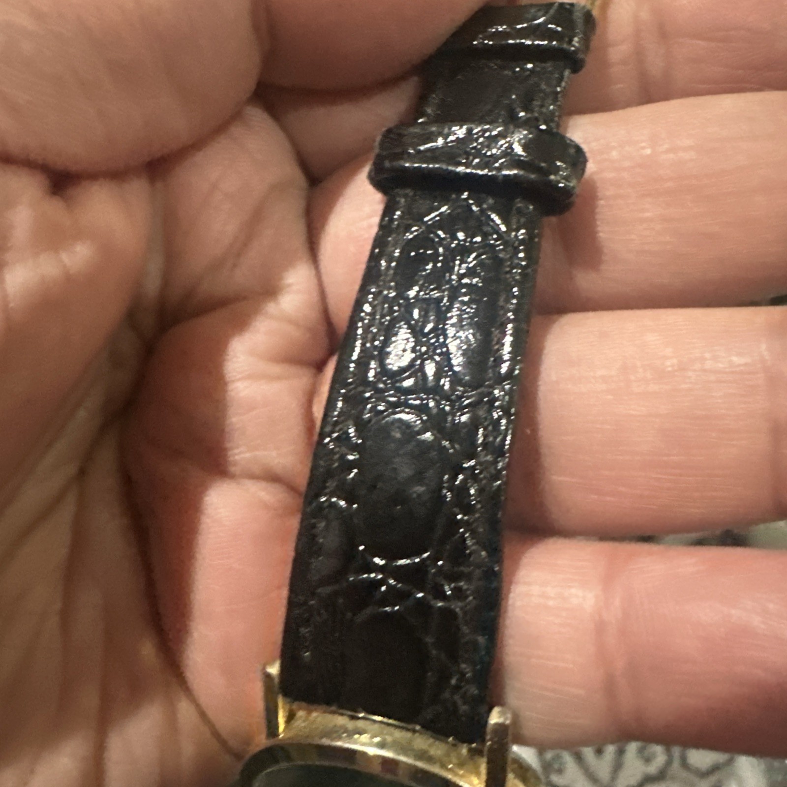 Working Vintage Helbros Invincible Diamond Quartz Mens Black Watch 33mm Fit 7”