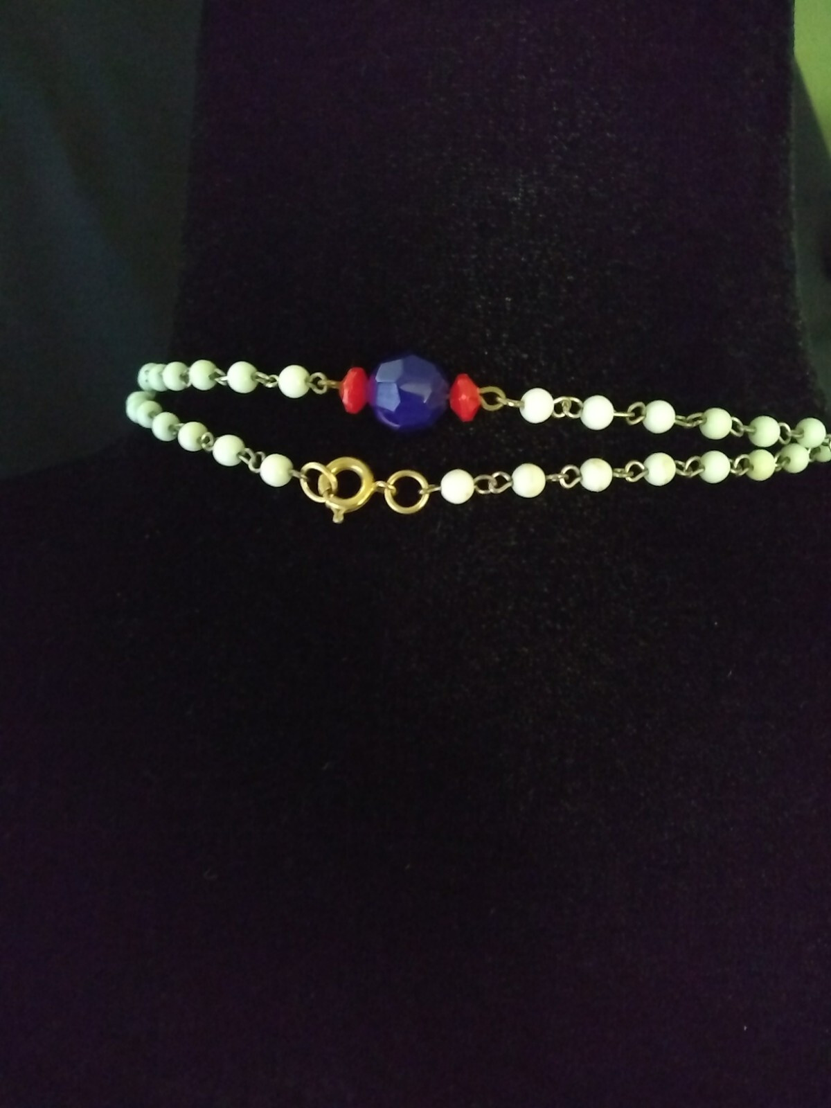 VINTAGE MULTICOLOR RED WHITE BLUE BEADED PATRIOTIC CHAIN BEADS NECKLACE 56″ LONG