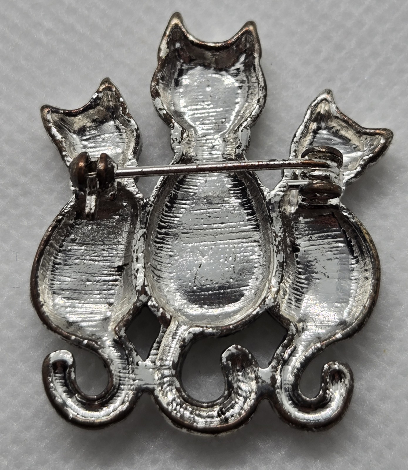 Cat Kitten Brooch Silver Tone Faceted Marcasite Stone Sparkle Feline Pin