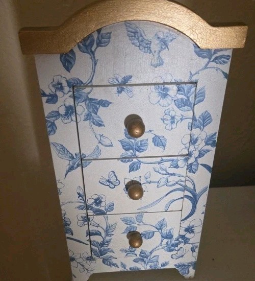 Table Top Mini Dresser Jewelry/ Trinket Box Storage Blue White Floral Pattern