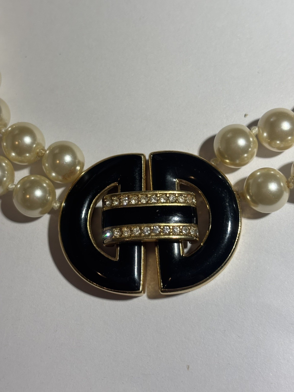 SWAROVSKI VINTAGE FAUX PEARL CHOKER ART DECO PENDANT “D” CLASP