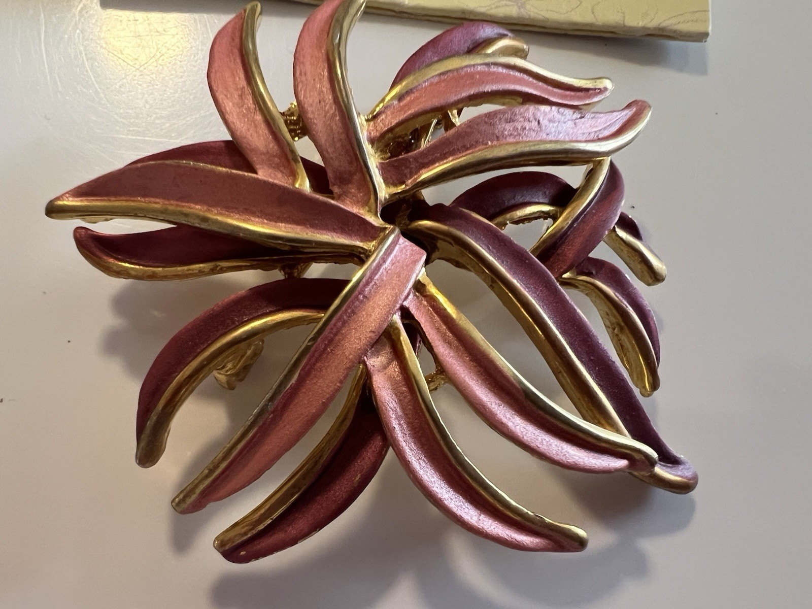 7 Pc Floral Brooch Lot Ceramic Enamel Pink Gold Tone Dogwood Flower Rhinestone