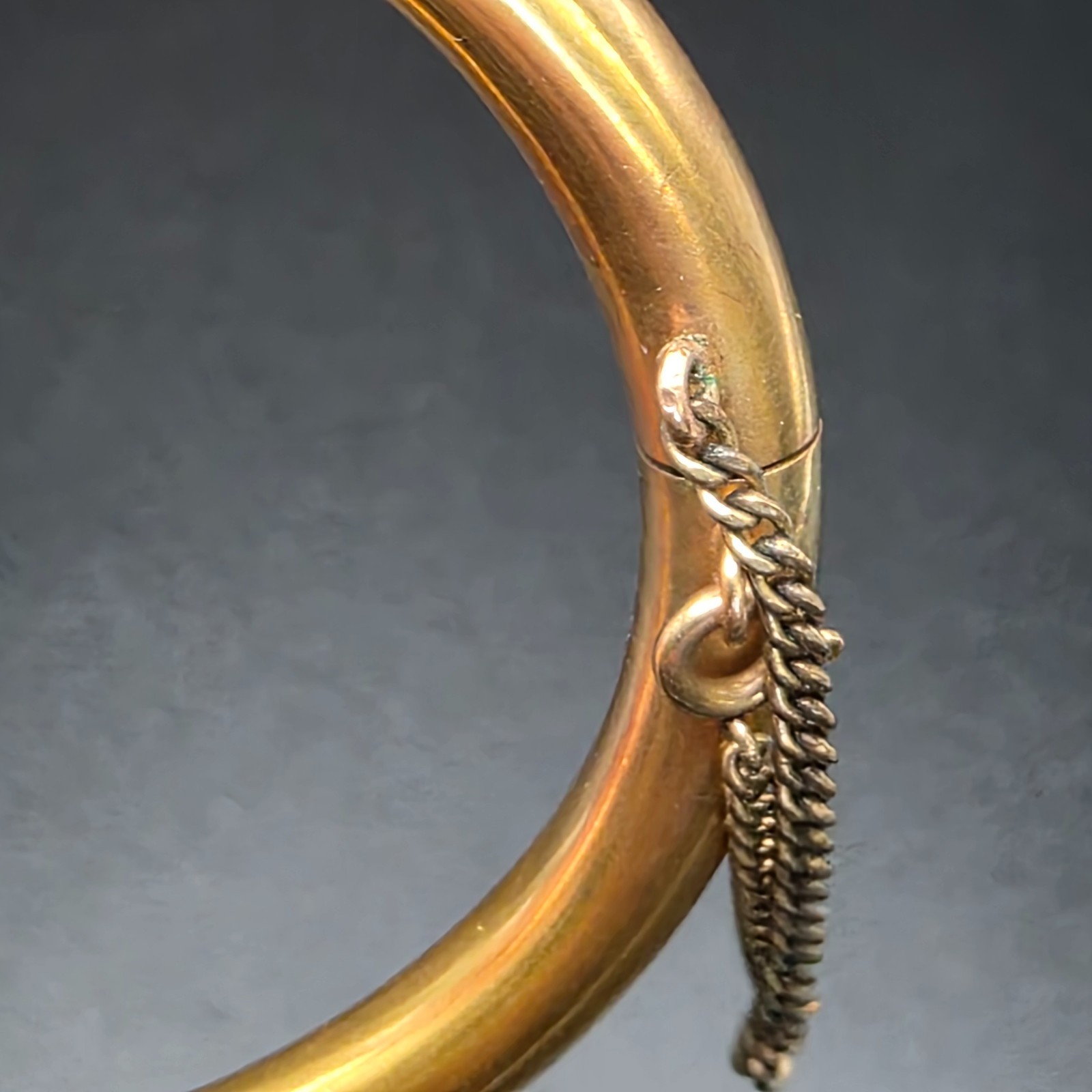 Antique Victorian 14K Gold Belcher Set Hinged Bangle Bracelet. Estate Find 7.69g