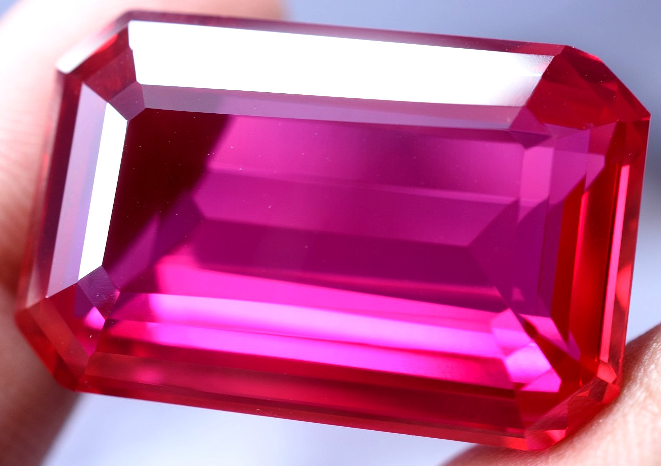 Extremely Rare & Natural 85.32 Ct SUNRISE RUBY GGL Certified Loose Gemstone