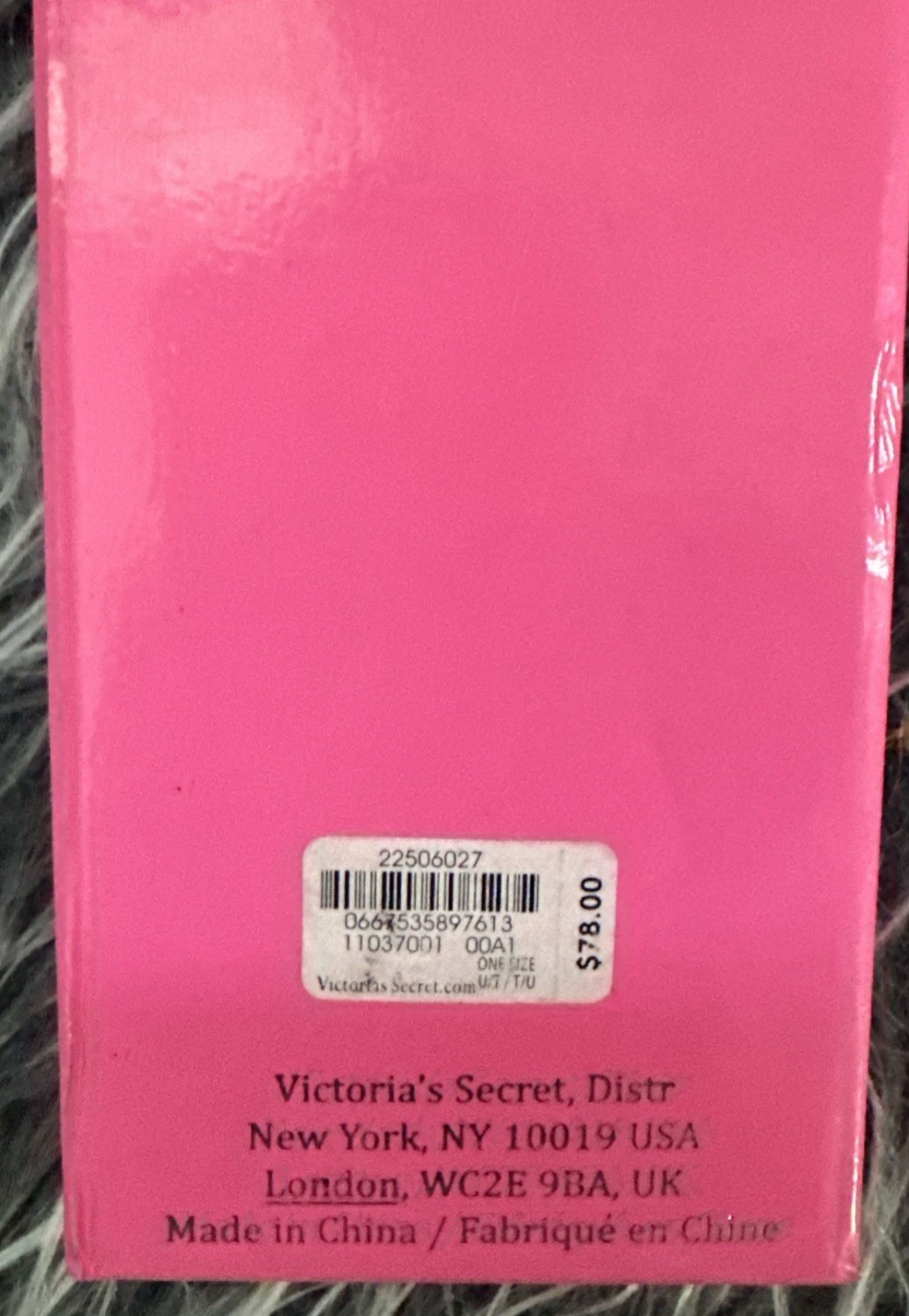 Victoria’s Secret Angel Wing Charm Necklace Pavé Setting in Pink Gift Box