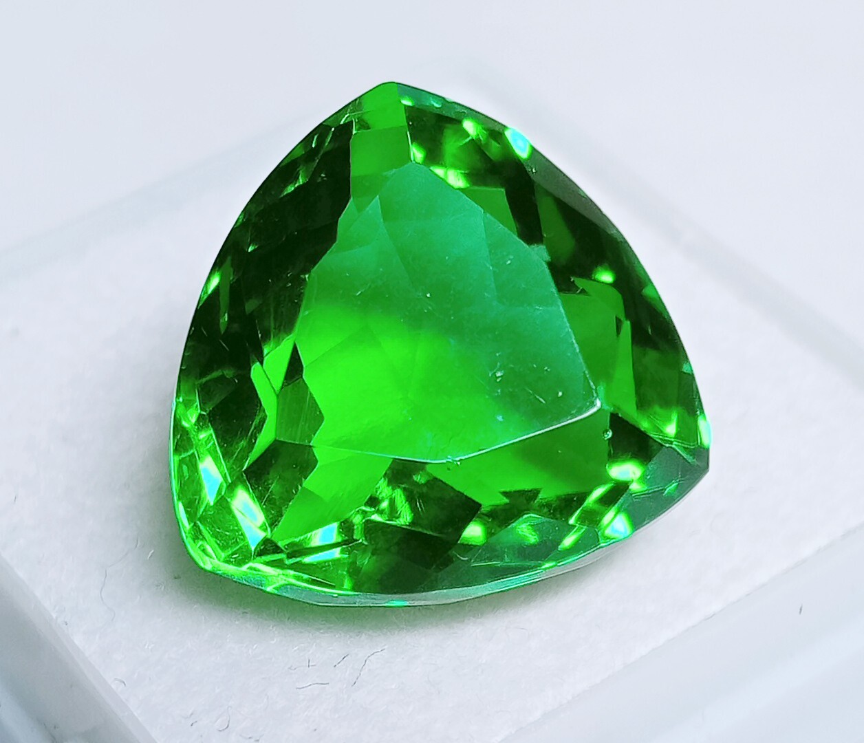 Natural Tsavorite Garnet Trillion Green Color 13.45 Ct Certified Loose Gemstone