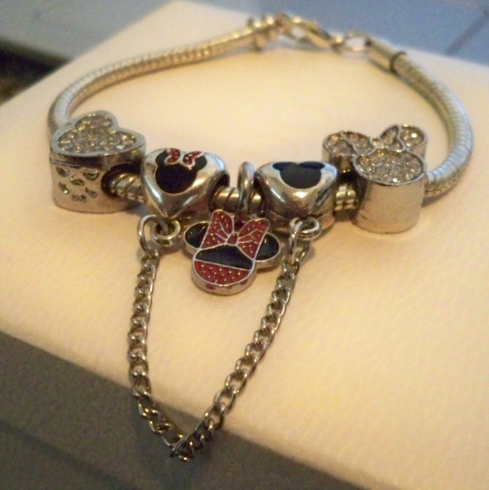Size 7” Disney Micky Minnie Mouse Themed Charms Bracelet Silver Red Mickie Lot