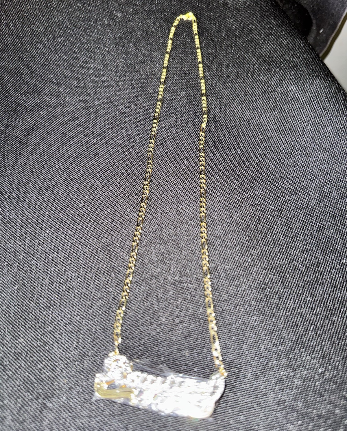 Free Shipping – Rayven Personalized Name Necklace Two Tone Crystal Pendant