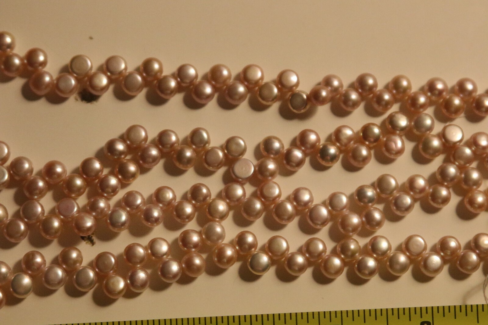 Pearls Pale Lavender Button 15in strands dr5