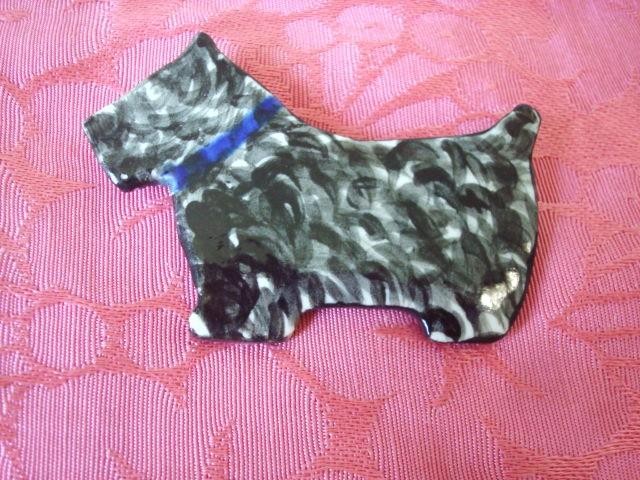 Large Vintage Ceramic Scottie Dog Scottish Terrier Brooch 2 1/8 x 3 In. KJ