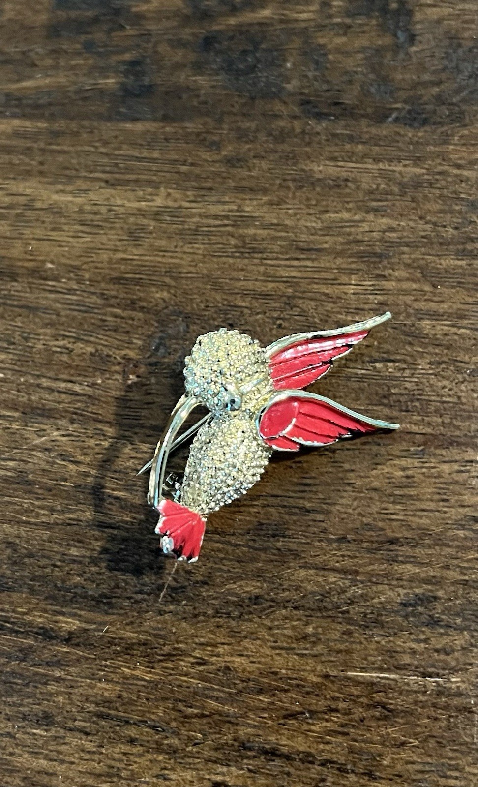 Vintage GERRY’S Textured Gold Tone Red Enamel Small HUMMINGBIRD Brooch