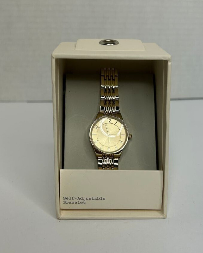 NEW Target Watch Womens Polished Gold Tone Self Adjustable Bracelet NEED BATTERY