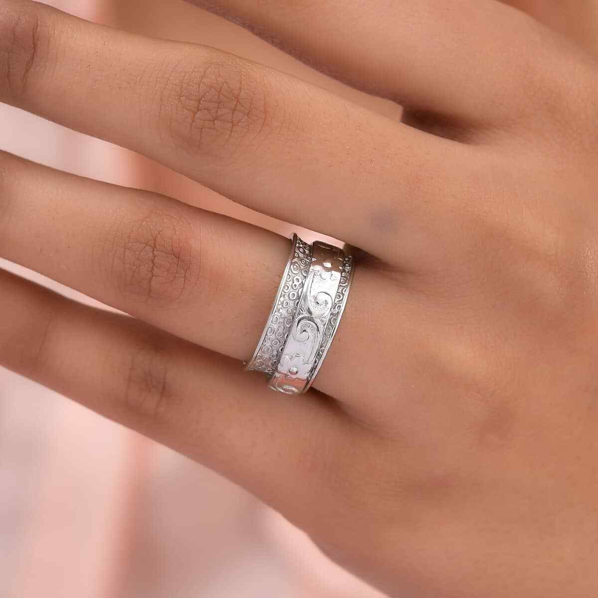 Spinner Ring in Sterling Silver 4.40 Grams Size 6