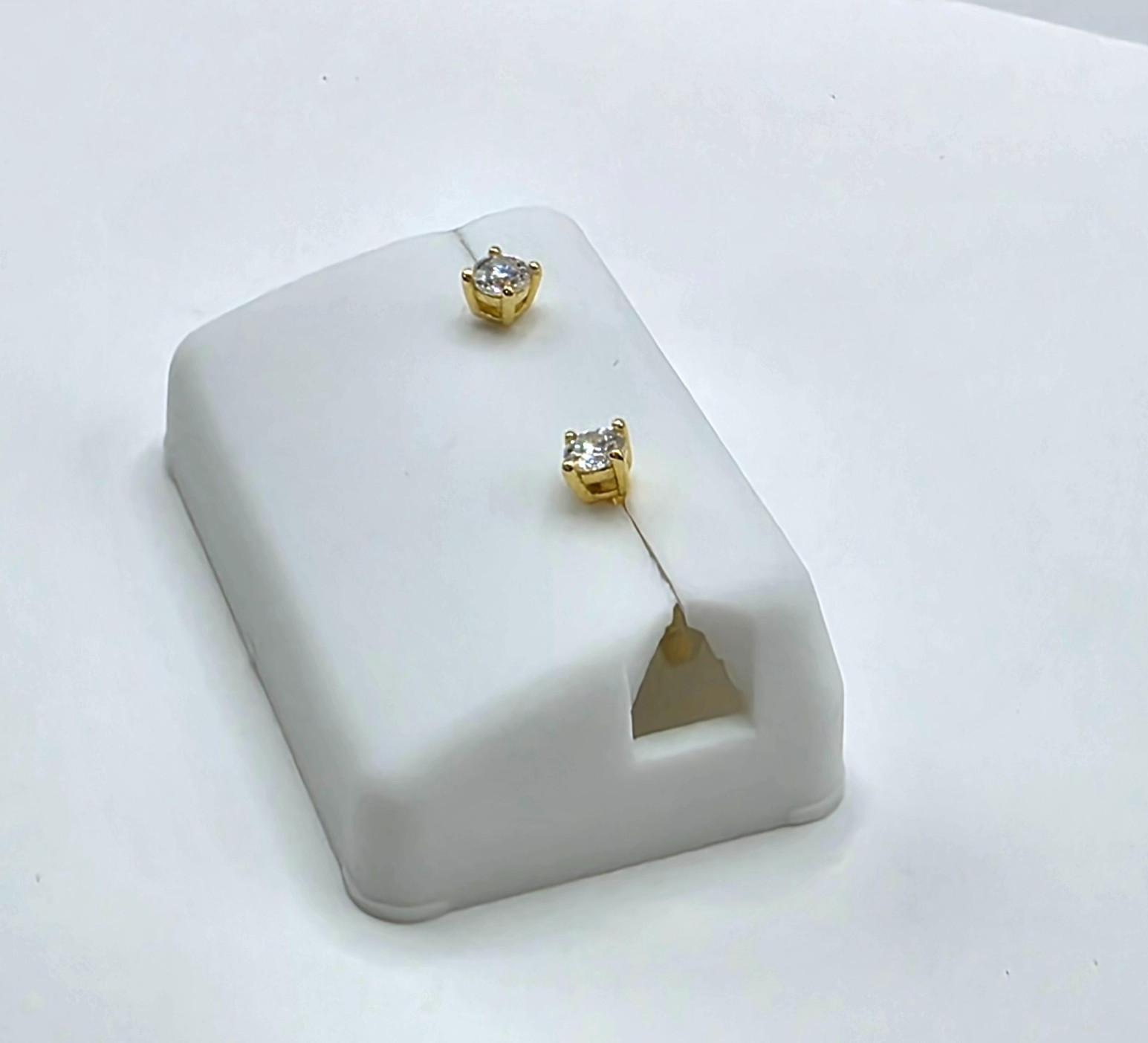 Moissanite Stud Earrings 925 Sterling Silver – Sparkling Round Cut – .25ct