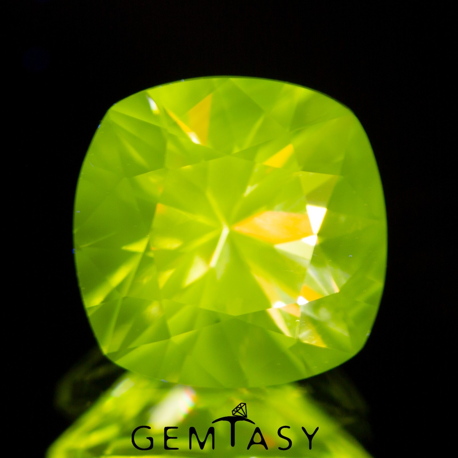 Cut stone – YAG Neon Czochralski (Pulled) lab grown, facet Cushion 8x8mm 3.35ct