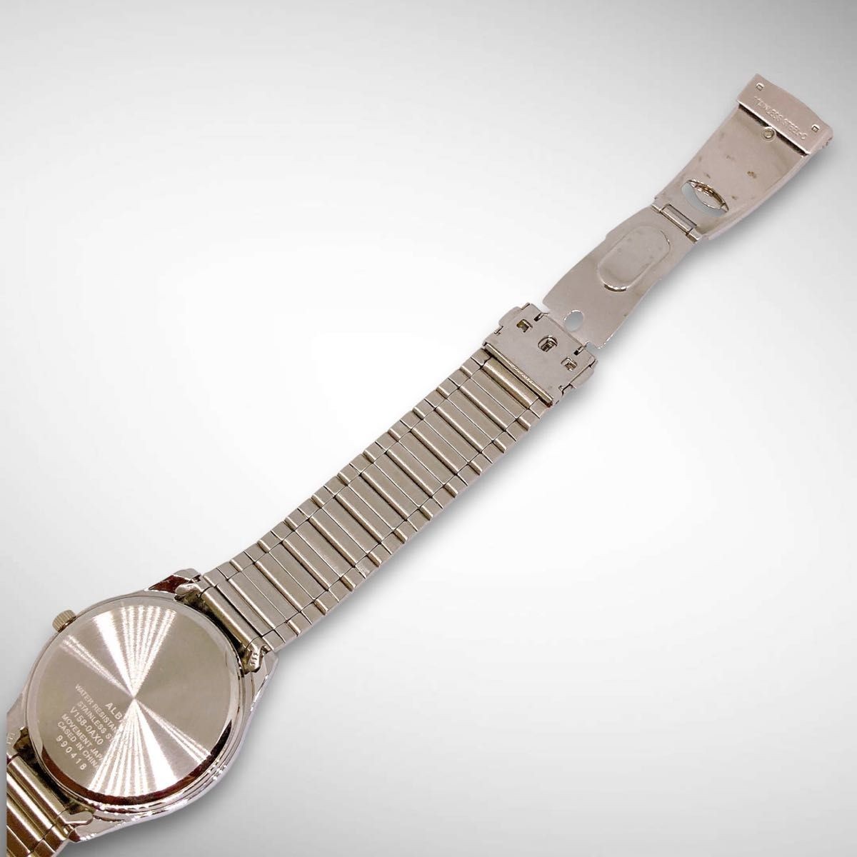 Working SEIKO Alba Solar Watch Day Date Three Hands Water Resistant Quartz SEIKO