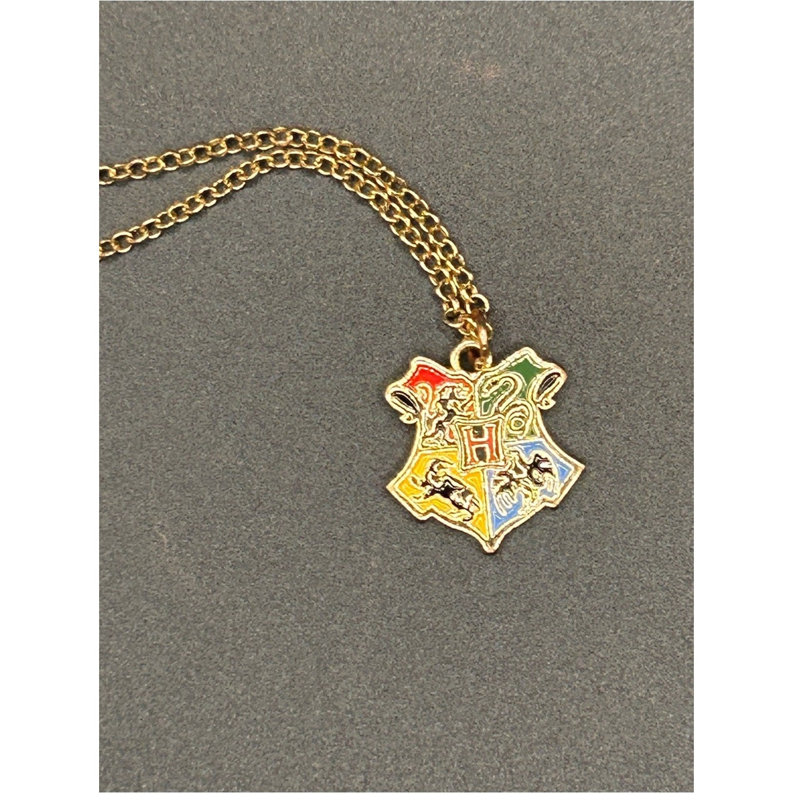 Hogwarts Crest Enamel Charm on Bracelet – Costume Jewelry