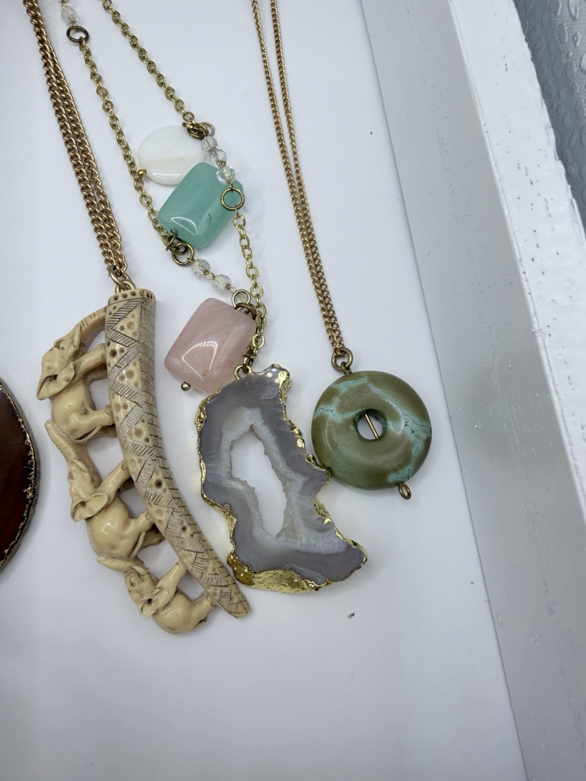 Vintage Natural Gemstone And Shell Lot Of 31 Pieces- Pearl, Shell, And More
