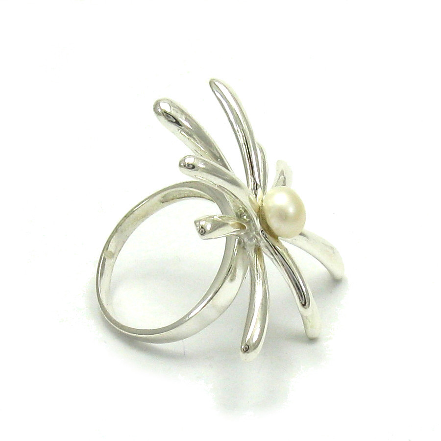 Extravagant Sterling Silver Ring Solid 925 With 6mm Pearl Handmade