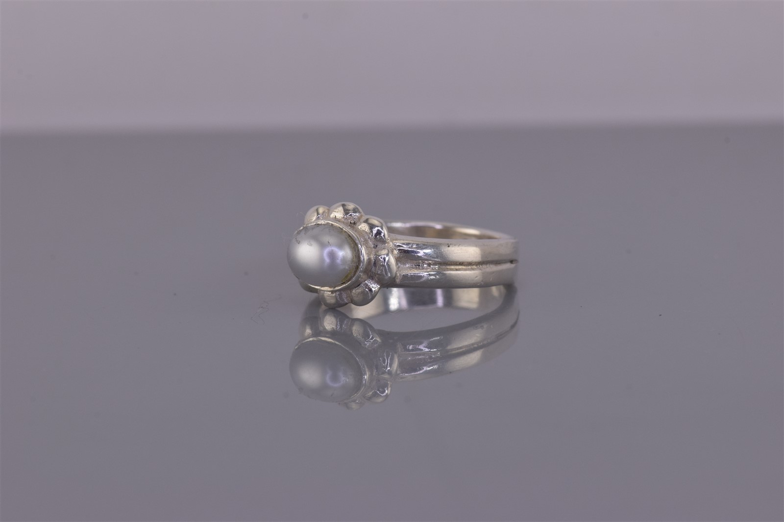 Sterling Silver Oval Beaded Bezel White Pearl Flower Band Ring 925 Sz: 5