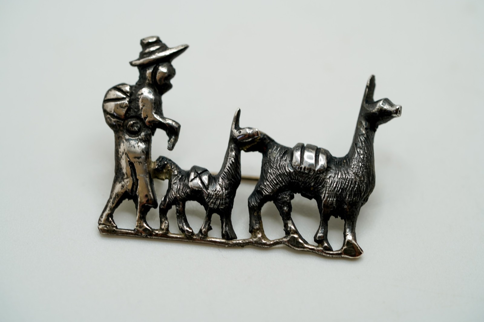 Vintage Sterling Silver LLAMA FARMER Brooch 3.6cm JB49