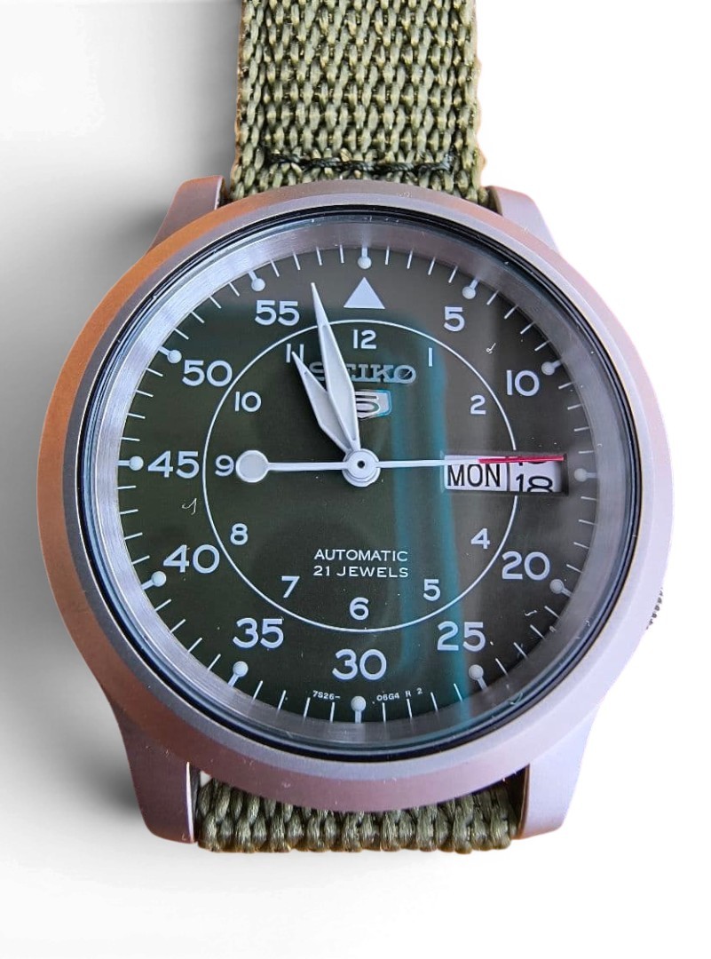 Seiko SNK805 Watch Tested & Works 2871